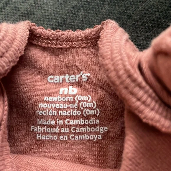 Carter’s Apple Newborn bodysuits and pants - Picture 7 of 14